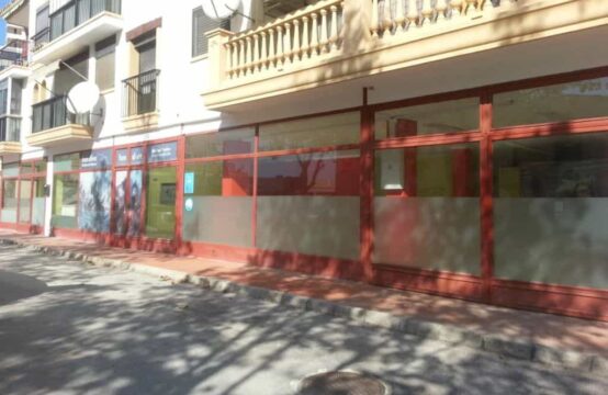 PRO1242<br>For sale Commercial premises of 300 metres in the port of Calpe.