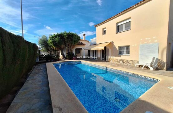 PRO2905<br>Property consisting of two independent dwellings close to Dénia and the beach