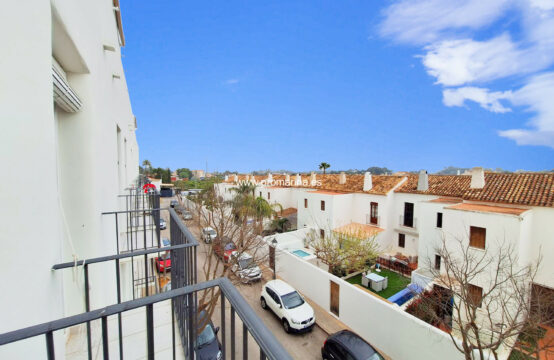 PRO2950A<br>Annual rent of spacious flat in La Xara (Dénia)