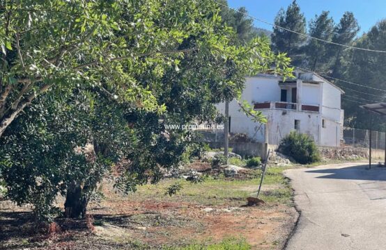 PRO2957<br>Rustic house to refurbish in Pedreguer